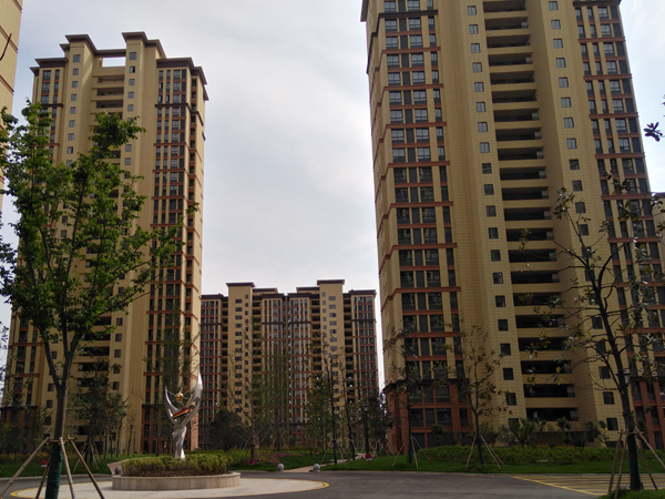 六安永安南苑小區(qū)定制定做陽臺護欄、樓梯扶手案例 六安永安南苑小區(qū)定制定做陽臺護欄、樓梯扶手案例