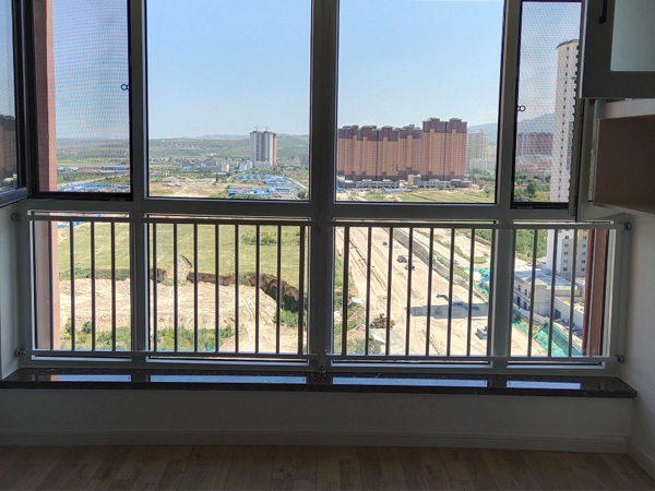 高層窗戶護(hù)欄