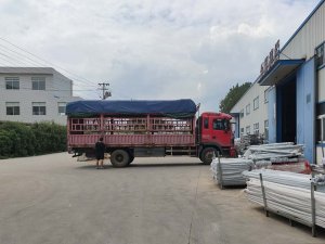 金用護(hù)欄2020年8月8日鋅鋼陽(yáng)臺(tái)護(hù)欄裝車發(fā)貨！