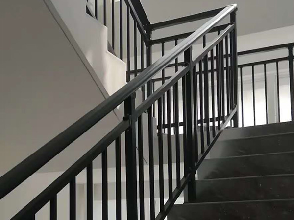 怎么在網上定制樓梯扶手？方法在這里！