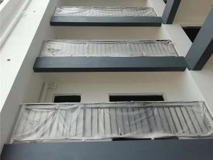 選擇鋅鋼陽臺護欄三大理由！