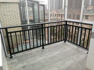 辨別鋅鋼護欄表面處理優劣的方法有哪些？