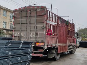  金用護欄2020年11月24日上午鋅鋼百葉窗發(fā)貨！