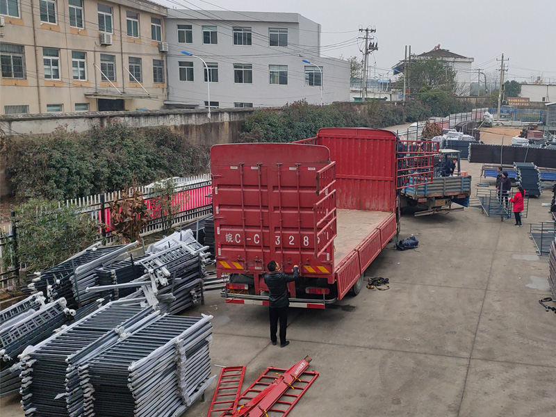 金用護欄2020年12月7日鋅鋼飄窗護欄發貨！