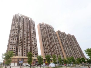 阜陽(yáng)簡(jiǎn)愛(ài)城小區(qū)百葉窗、樓梯扶手定制