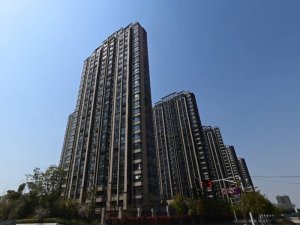 南京嘉譽山景苑小區陽臺護欄、樓梯扶手定制