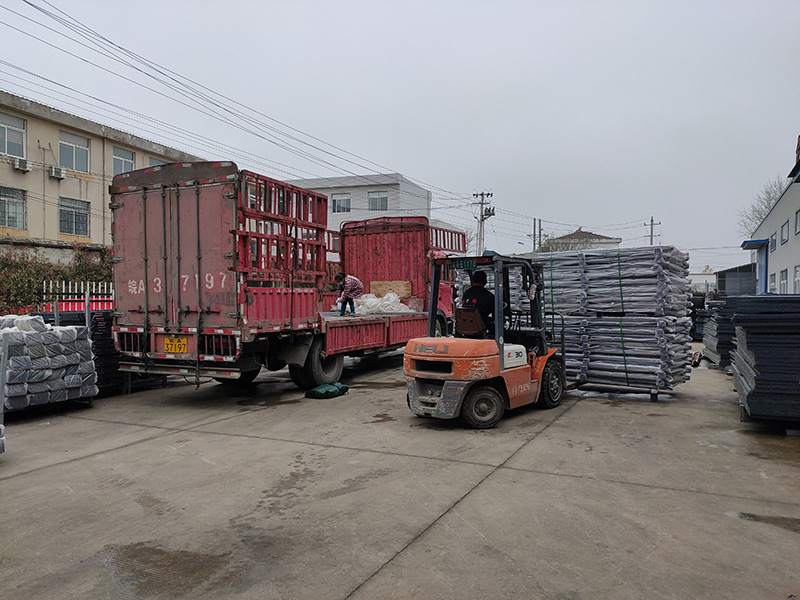 金用護(hù)欄2021年3月9日鋅鋼陽臺護(hù)欄發(fā)貨！