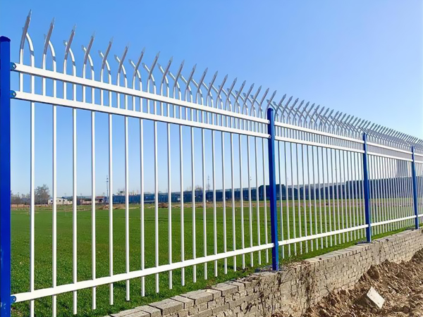 小區(qū)圍欄多少錢一米？