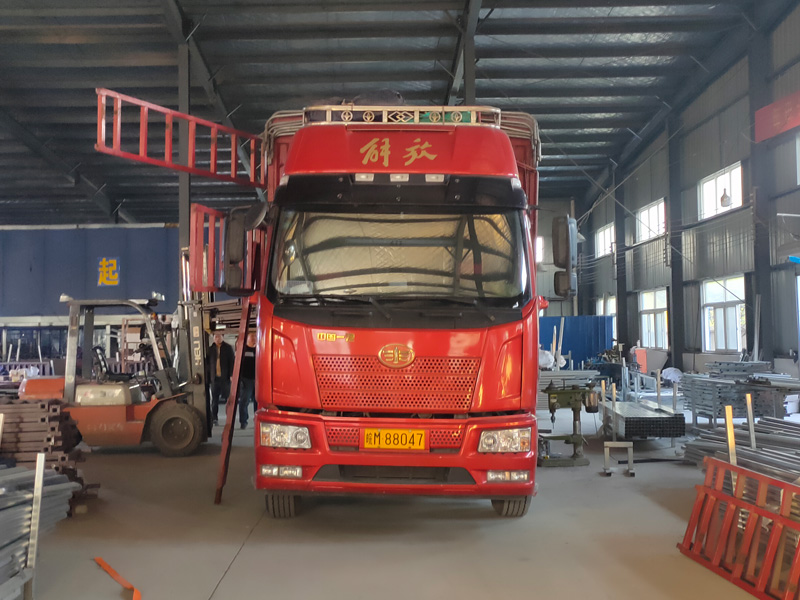 金用護欄2021年3月25日鋅鋼連廊欄桿發貨！