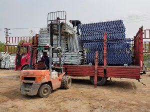 金用護(hù)欄2021年3月30日圍墻護(hù)欄、陽臺護(hù)欄發(fā)貨！