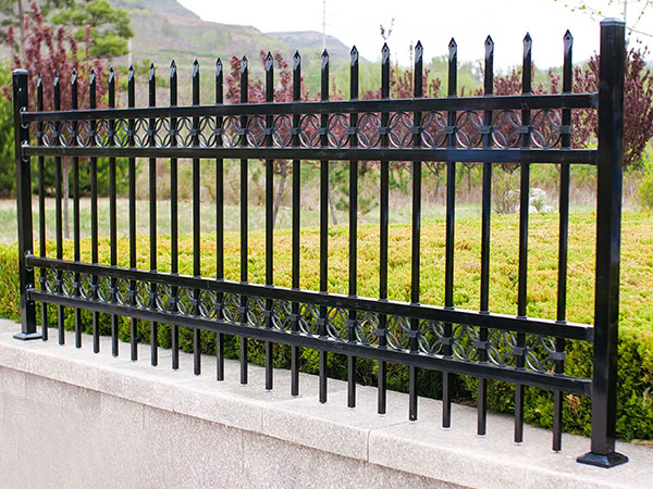 圍墻護欄特點