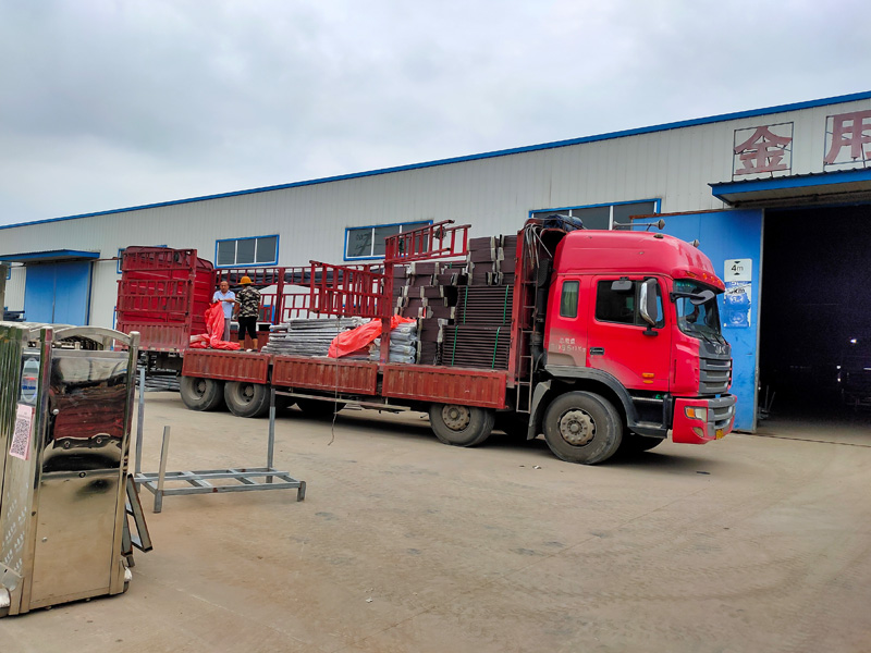 金用護(hù)欄2021年9月8日鋅鋼空調(diào)護(hù)欄發(fā)貨！