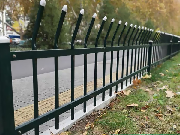 草坪護欄介紹