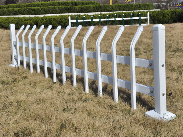 草坪護(hù)欄圖片大全 草坪護(hù)欄圖片大全