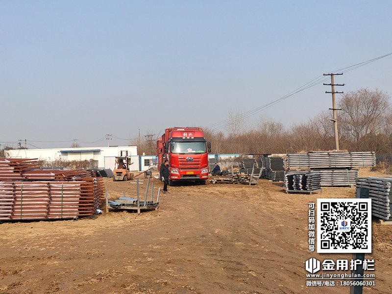 2023年12月27日鋅鋼百葉窗裝車發(fā)貨！