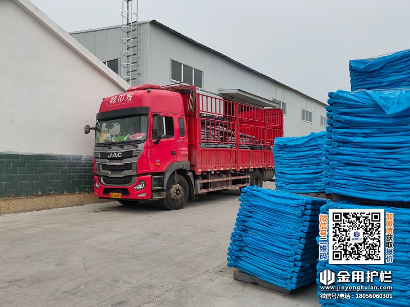 2025年8月9日鋅鋼陽(yáng)臺(tái)護(hù)欄裝車發(fā)貨！