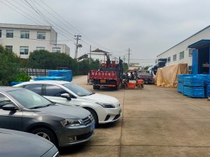 2025年10月19日鋅鋼圍墻護(hù)欄裝車發(fā)貨！